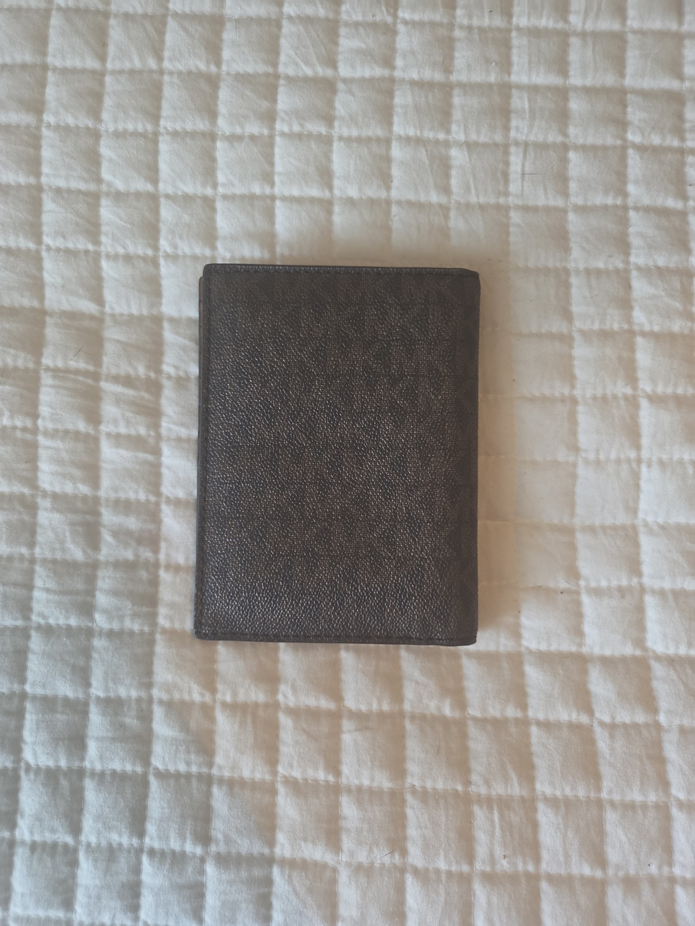 Michael Kors Jet Set Passport Holder - Picture 2 of 5